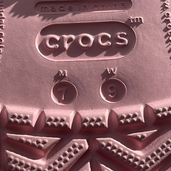 Pink Crocs - Picture 5 of 6